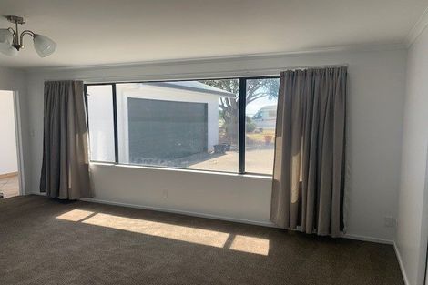 Photo of property in 69 The Esplanade, Westshore, Napier, 4110
