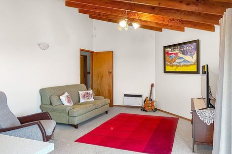 Photo of property in 3 Wolsley Avenue, Milford, Auckland, 0620