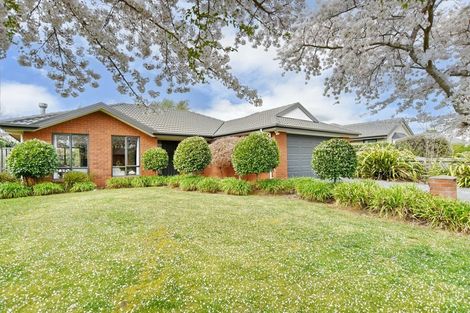 Photo of property in 11 Parkside Crescent, Northwood, Christchurch, 8051