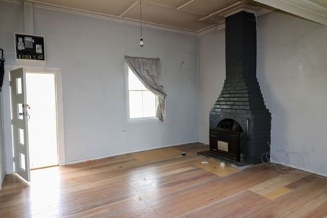 Photo of property in 45 Thyra Street, Dannevirke, 4930