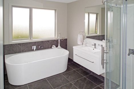 Photo of property in 290 Parsons Road, Weston, Oamaru, 9491