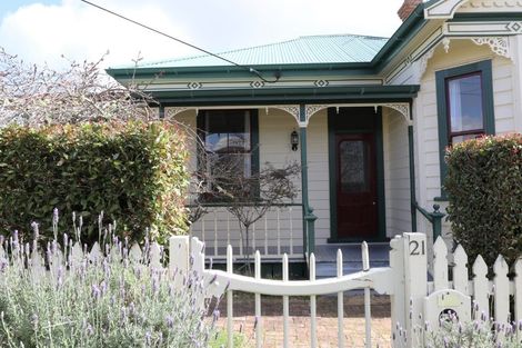 Photo of property in 2/21 Cowper Street, Devonport, Auckland, 0624