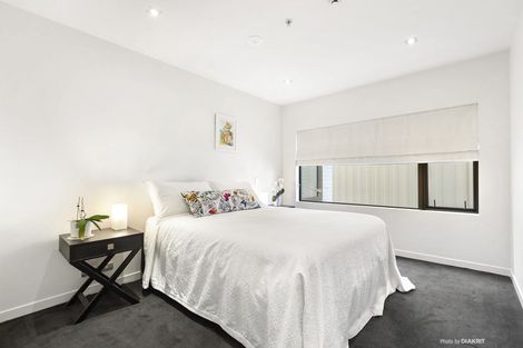 Photo of property in 1w/150 Oriental Parade, Oriental Bay, Wellington, 6011