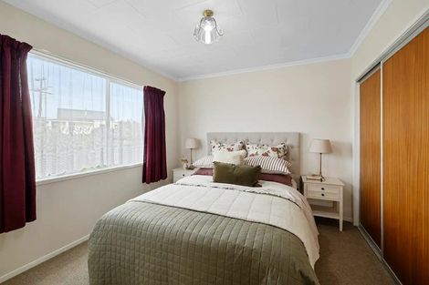 Photo of property in 1 Naumai Place, Spotswood, New Plymouth, 4310