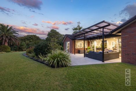 Photo of property in 58 Muriwai Road, Waimauku, 0812