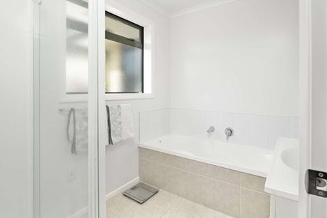 Photo of property in 10 Pukeko Place, Picton, 7220