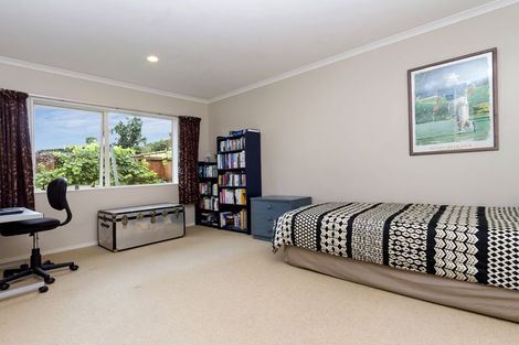 Photo of property in 30 Croftview Road, Wattle Downs, Auckland, 2103