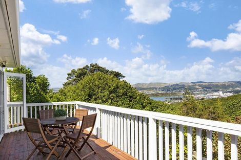 Photo of property in 19 Hiwi Crescent, Titahi Bay, Porirua, 5022