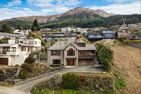 Photo of property in 8 Aspen Grove, Fernhill, Queenstown, 9300