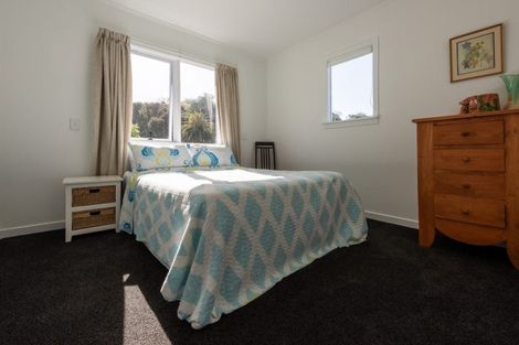 Photo of property in 2 Florance Avenue, Russell, 0202