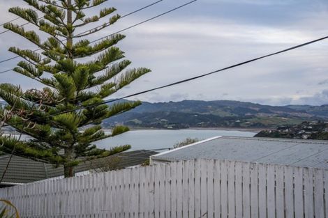 Photo of property in 69 Kahu Road, Paremata, Porirua, 5024