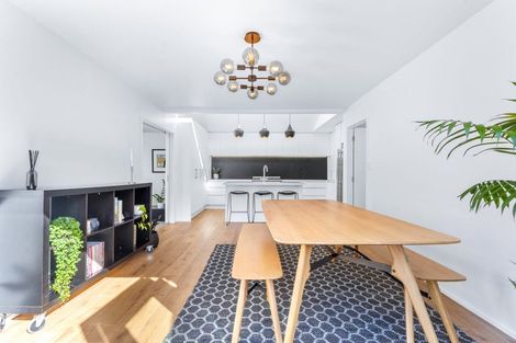 Photo of property in 2/93 Churchill Road, Murrays Bay, Auckland, 0630