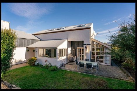 Photo of property in 17 Cotter Avenue, Arrowtown, 9302