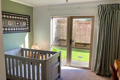 Photo of property in 24 Carnmore Place, Torbay, Auckland, 0630