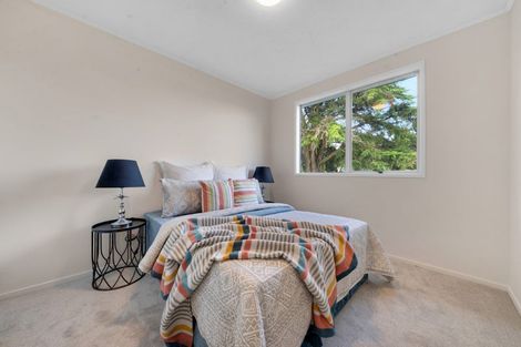 Photo of property in 54 Pukeroa Place, Papakura, 2110