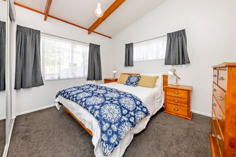 Photo of property in 8a Commissariat Road, Mount Wellington, Auckland, 1060