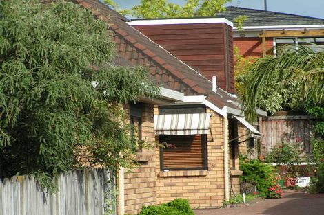Photo of property in 1/12 Jutland Road, Hauraki, Auckland, 0622