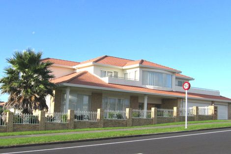 Photo of property in 52 Jane Eyre Drive, Somerville, Auckland, 2014