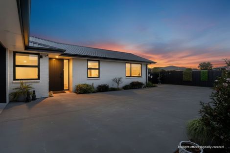 Photo of property in 37 Daniel Place, Kelvin Grove, Palmerston North, 4414