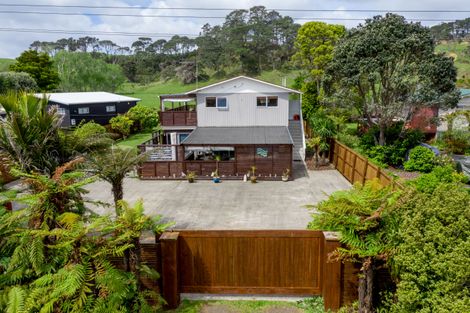 Photo of property in 278 Orua Bay Road, Manukau Heads, Waiuku, 2684