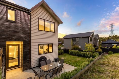 Photo of property in 7 Holystone Road, Whitby, Porirua, 5024