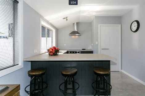 Photo of property in 75 Milton Road, Bluff Hill, Napier, 4110