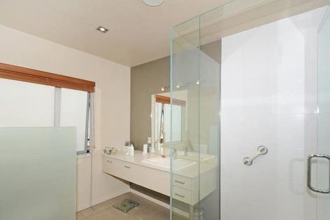 Photo of property in 6 Pempsey Street, Silverstream, Upper Hutt, 5019