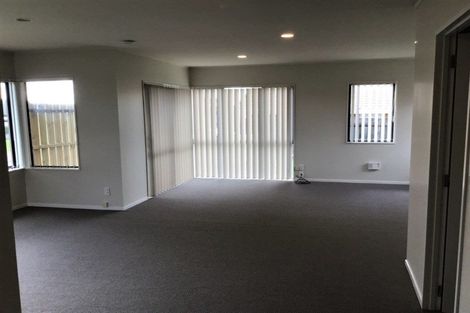 Photo of property in 1 Dole Place, Mangere, Auckland, 2022