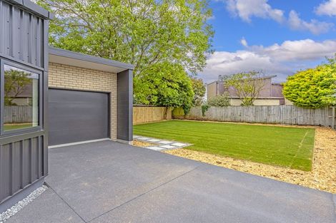 Photo of property in 16 Cadogan Street, Sydenham, Christchurch, 8023
