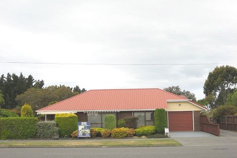 Photo of property in 2/478 Bower Avenue, Parklands, Christchurch, 8083