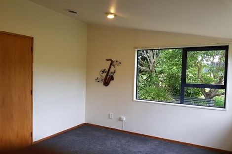 Photo of property in 1475 State Highway 16, Waimauku, 0883