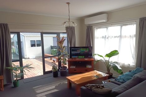 Photo of property in 102 Peel Street, Westport, 7825