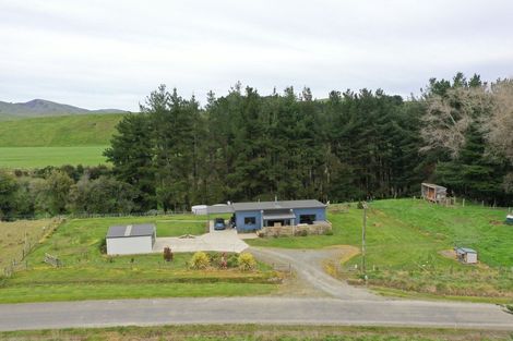 Photo of property in 105 Thompsons Road, Pahiatua, 4982