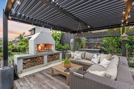 Photo of property in 61 Pitoitoi Drive, Riverhead, 0820