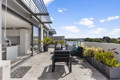 Photo of property in Maison Apartments, 403/16 Huron Street, Takapuna, Auckland, 0622