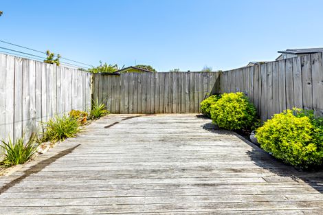 Photo of property in 5v Dryden Place, Mount Wellington, Auckland, 1051