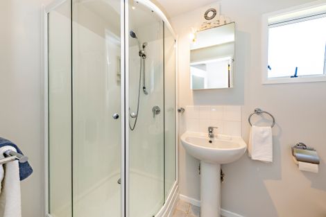 Photo of property in 8a Commissariat Road, Mount Wellington, Auckland, 1060