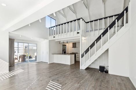 Photo of property in 161 Karewa Parade, Papamoa Beach, Papamoa, 3118