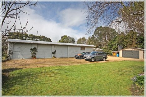 Photo of property in 214 Kawiu Road, Levin, 5510