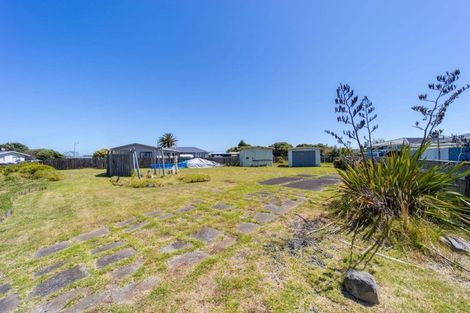 Photo of property in 9 Tainui Street, Castlecliff, Whanganui, 4501
