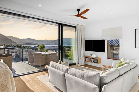 Photo of property in 48 Farrant Drive, Wanaka, 9305