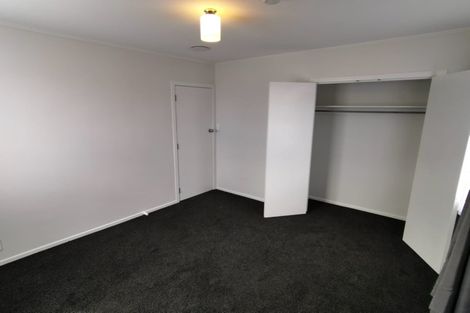 Photo of property in 2 Maybelle Place, Kelston, Auckland, 0602