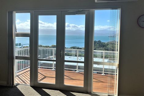 Photo of property in 20 Cameron Street, Kaiwharawhara, Wellington, 6035