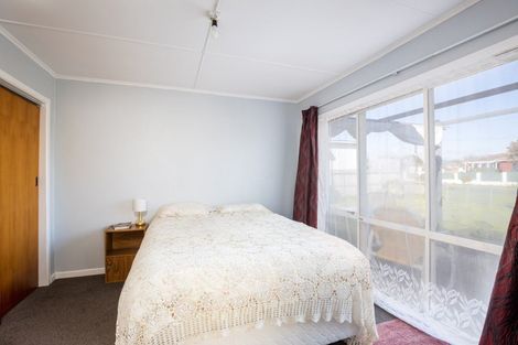 Photo of property in 52 Richmond Street, Waitara, 4320
