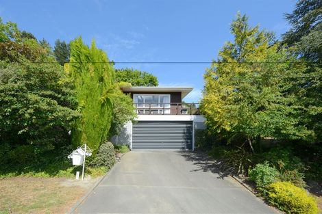 Photo of property in 44 Landsdowne Terrace, Cashmere, Christchurch, 8022