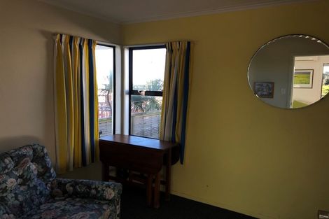 Photo of property in 1009 Papamoa Beach Road, Papamoa Beach, Papamoa, 3118