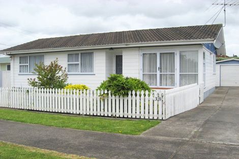 Photo of property in 38 Muir Avenue, Mangere Bridge, Auckland, 2022