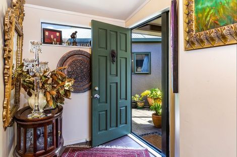 Photo of property in 71 Gillespie Place, Acacia Bay, Taupo, 3385