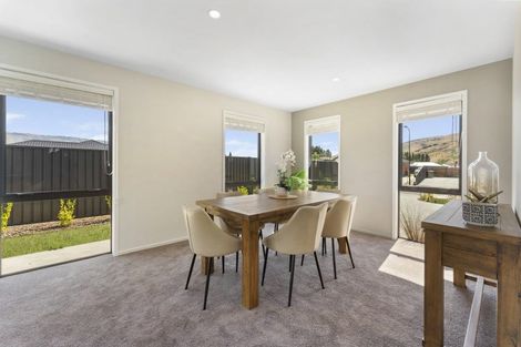 Photo of property in 2 Travertine Street, Cromwell, 9310