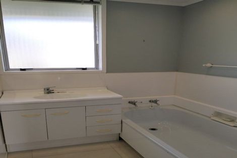 Photo of property in 65 Cunliffe Street, Churton Park, Wellington, 6037